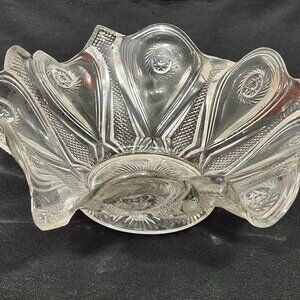Vintage Early American Pressed Glass Serving Bowl in Rosetta Pattern